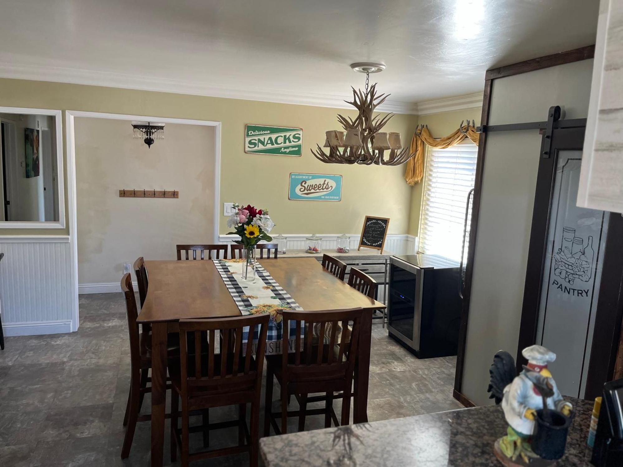 Peaceful & Cozy 3 Bedroom Ranch-home W/fireplace *